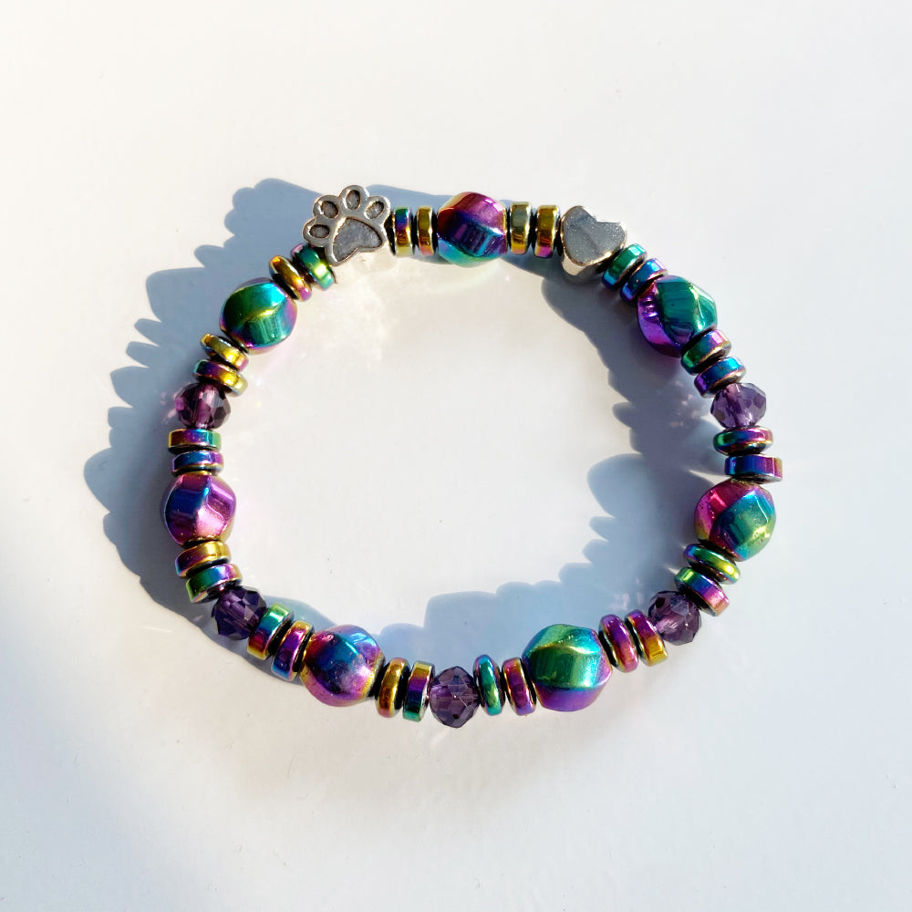 MAELA – Stylish Magnetic Bracelet with Charming Paw Pendant
