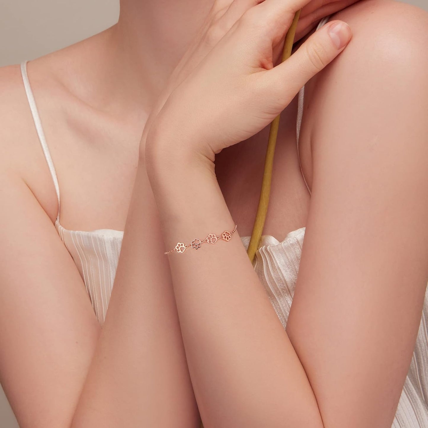 MELIA โ Elegant Adjustable Paw Bracelet Made of High-Quality 925 Sterling Silver