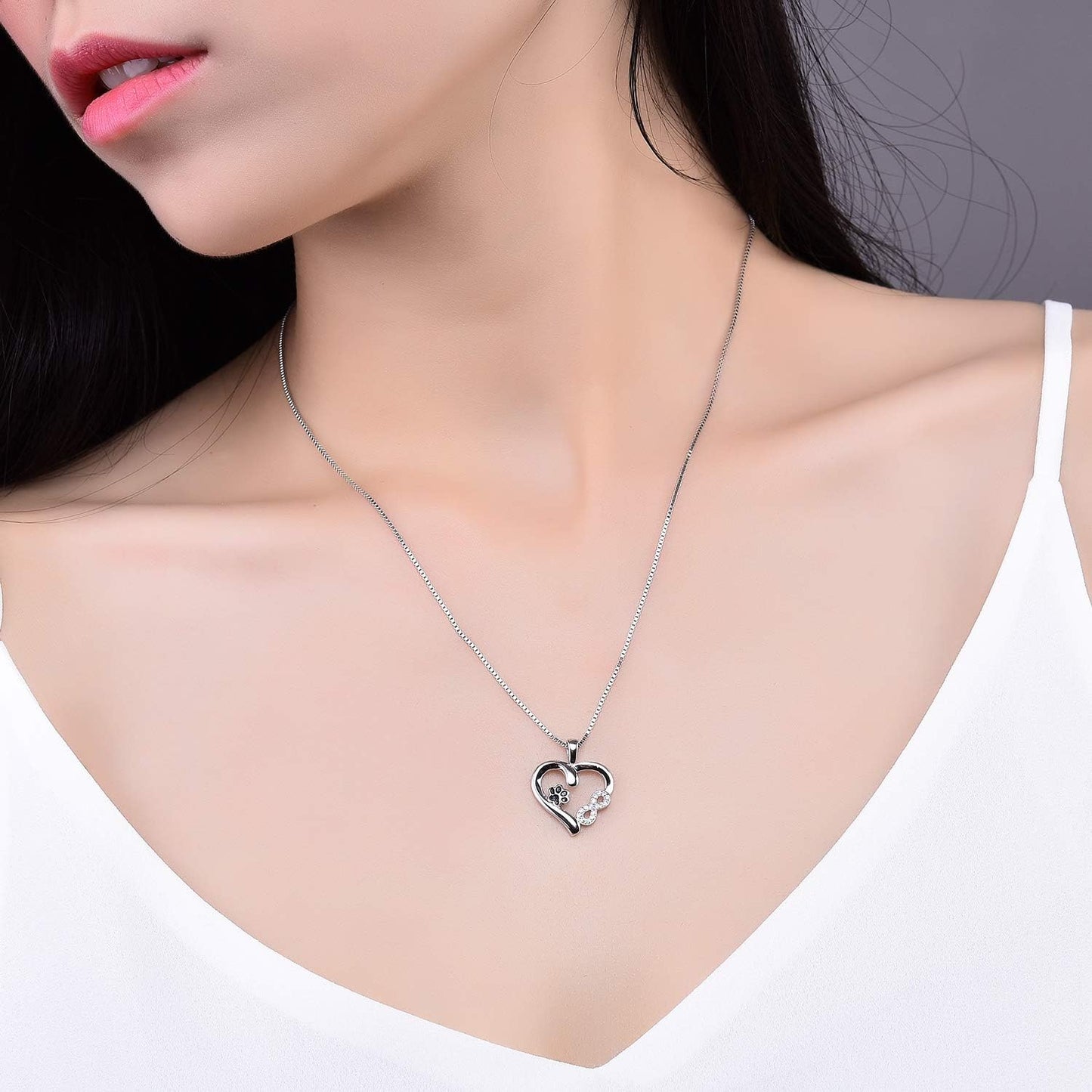 SOREA – Elegant Necklace with Paw, Heart, and Infinity Symbols for Animal Lovers