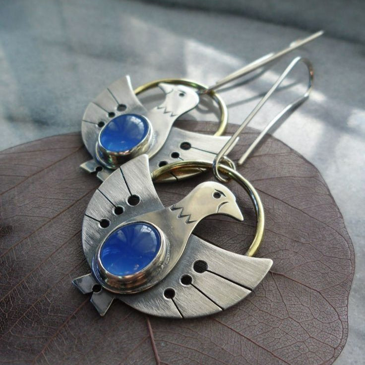 LIVIAI – Elegant Vintage Bird Earrings in Silver with Sparkling Blue Crystal