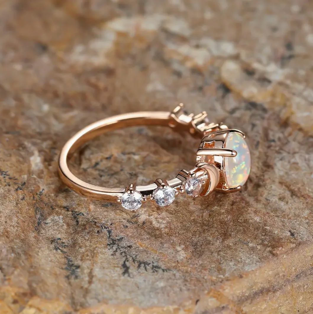 Moonstone Opal Vintage Ring in Gold