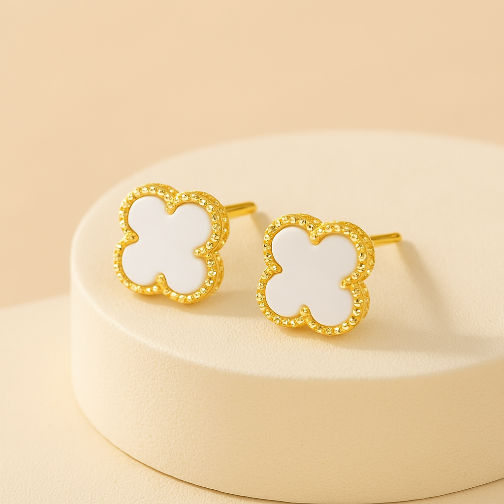 Clover Leaf Earrings in Gold