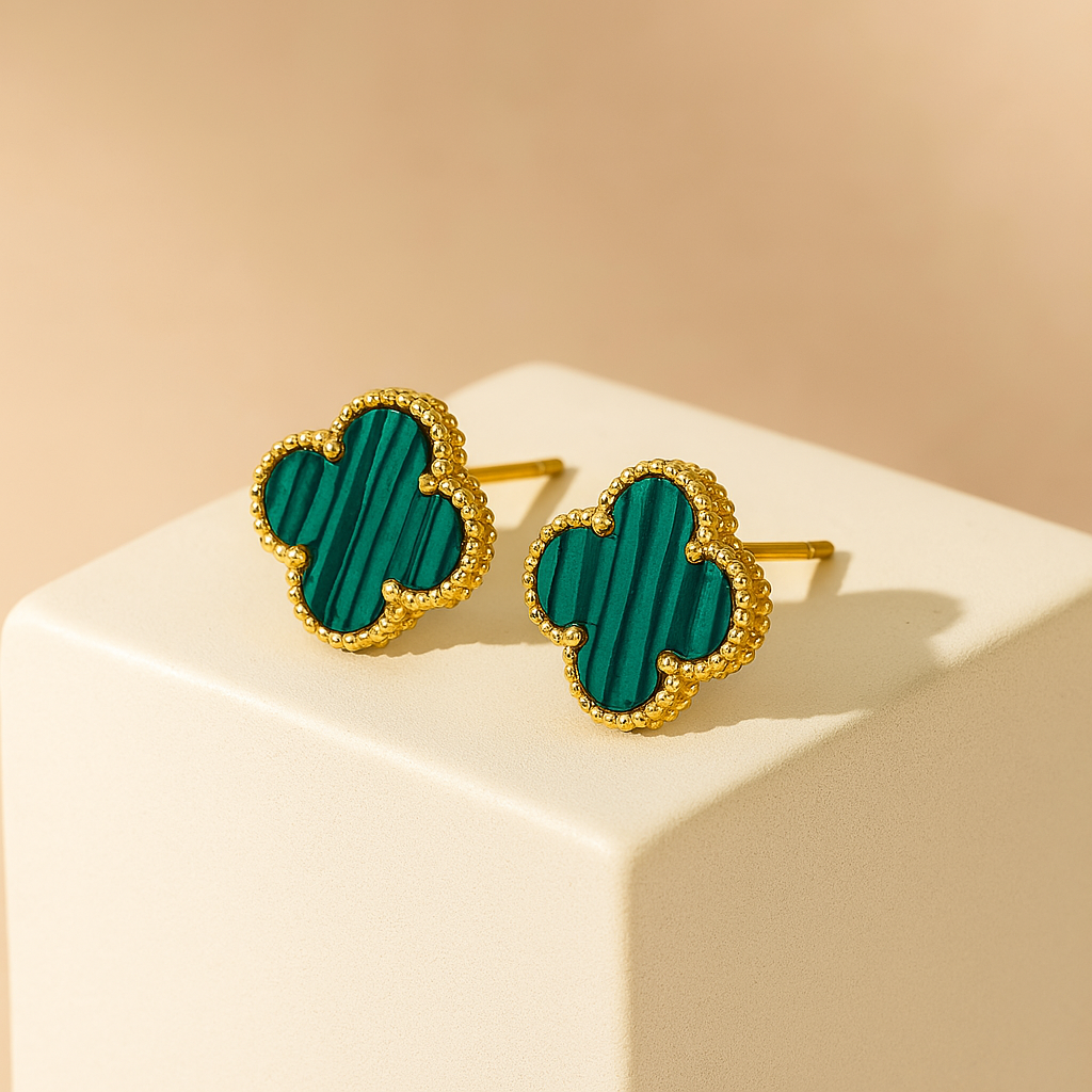 Clover Leaf Earrings in Gold