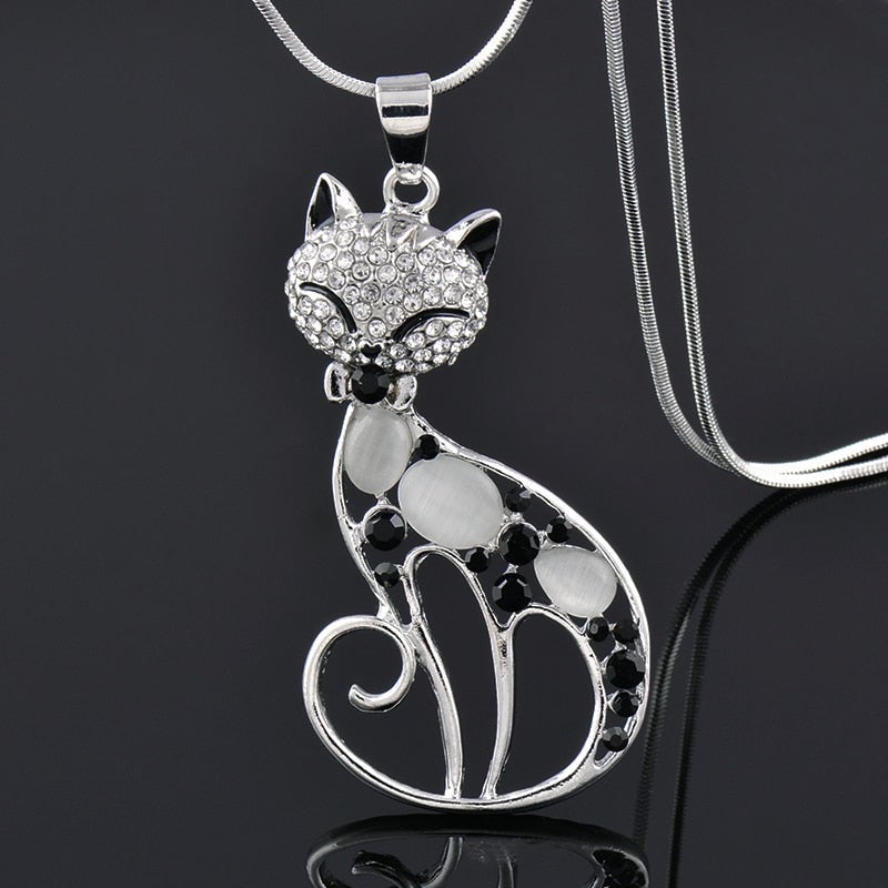 NAYA โ Elegant Cat Love Necklace in 925 Silver with Sparkling Zirconia for Stylish Women