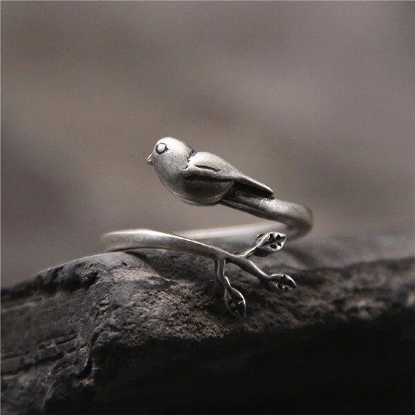 YARA – Elegant Open Vintage Silver Bird Ring for Stylish Accents