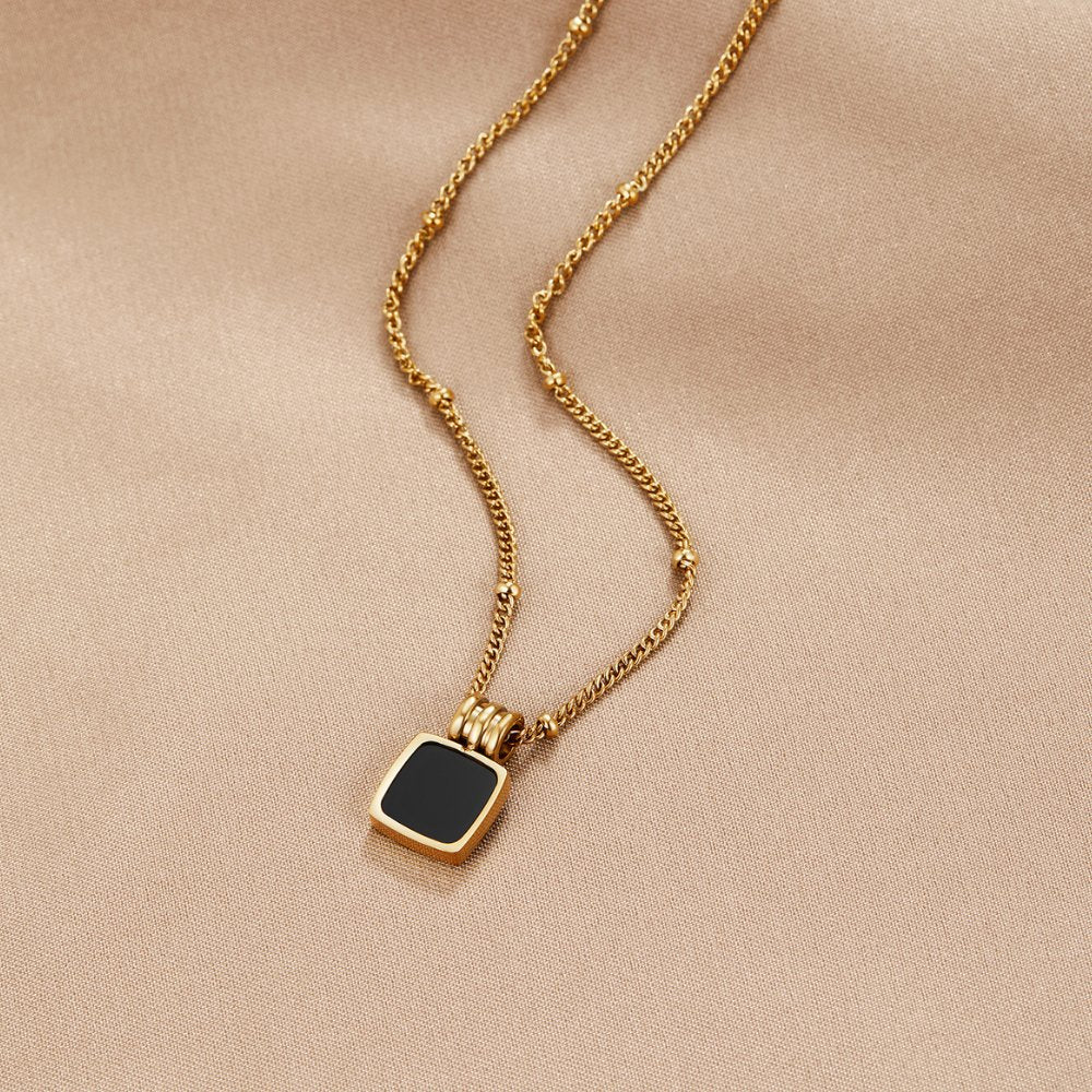 Midnight Chic Collar