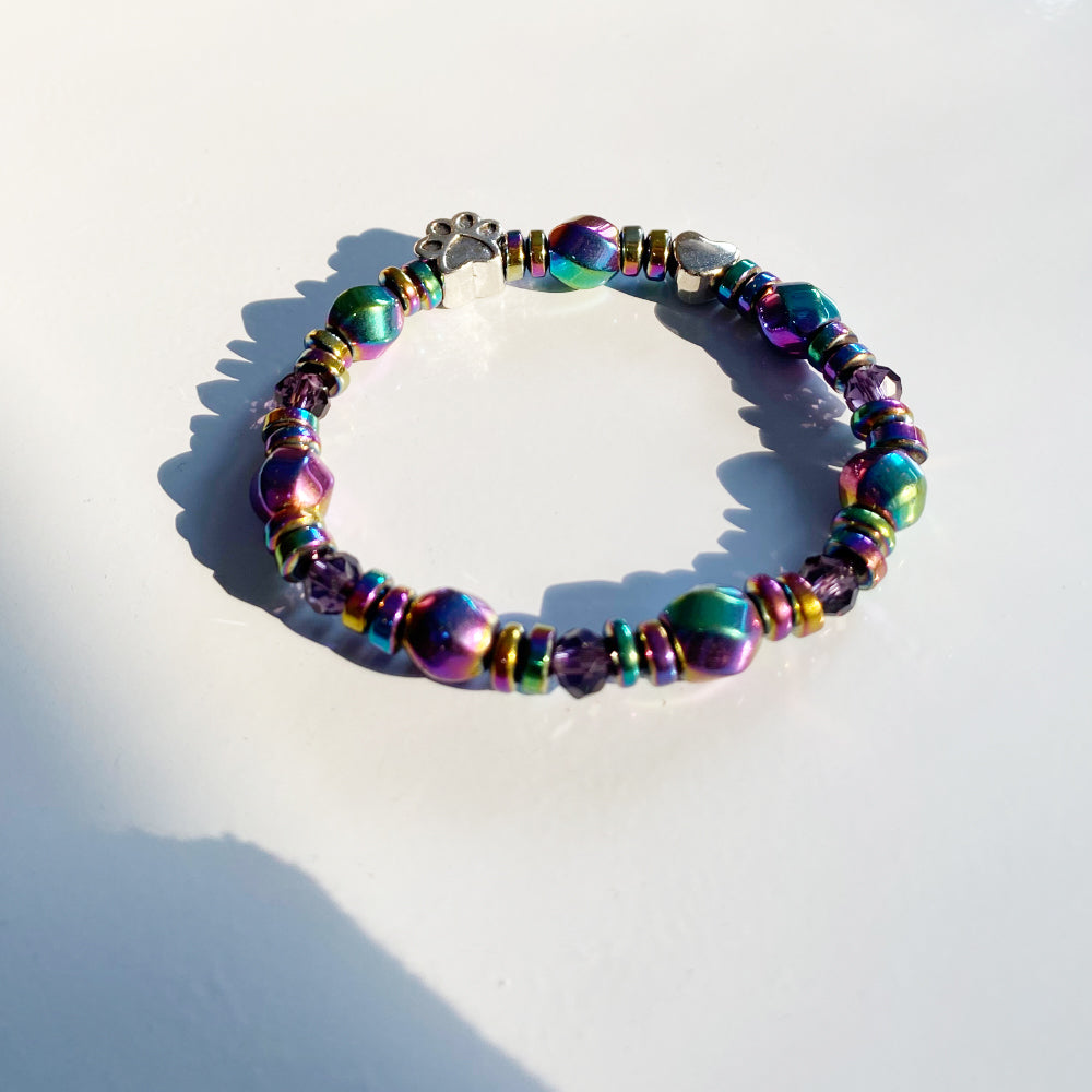 MAELA – Stylish Magnetic Bracelet with Charming Paw Pendant