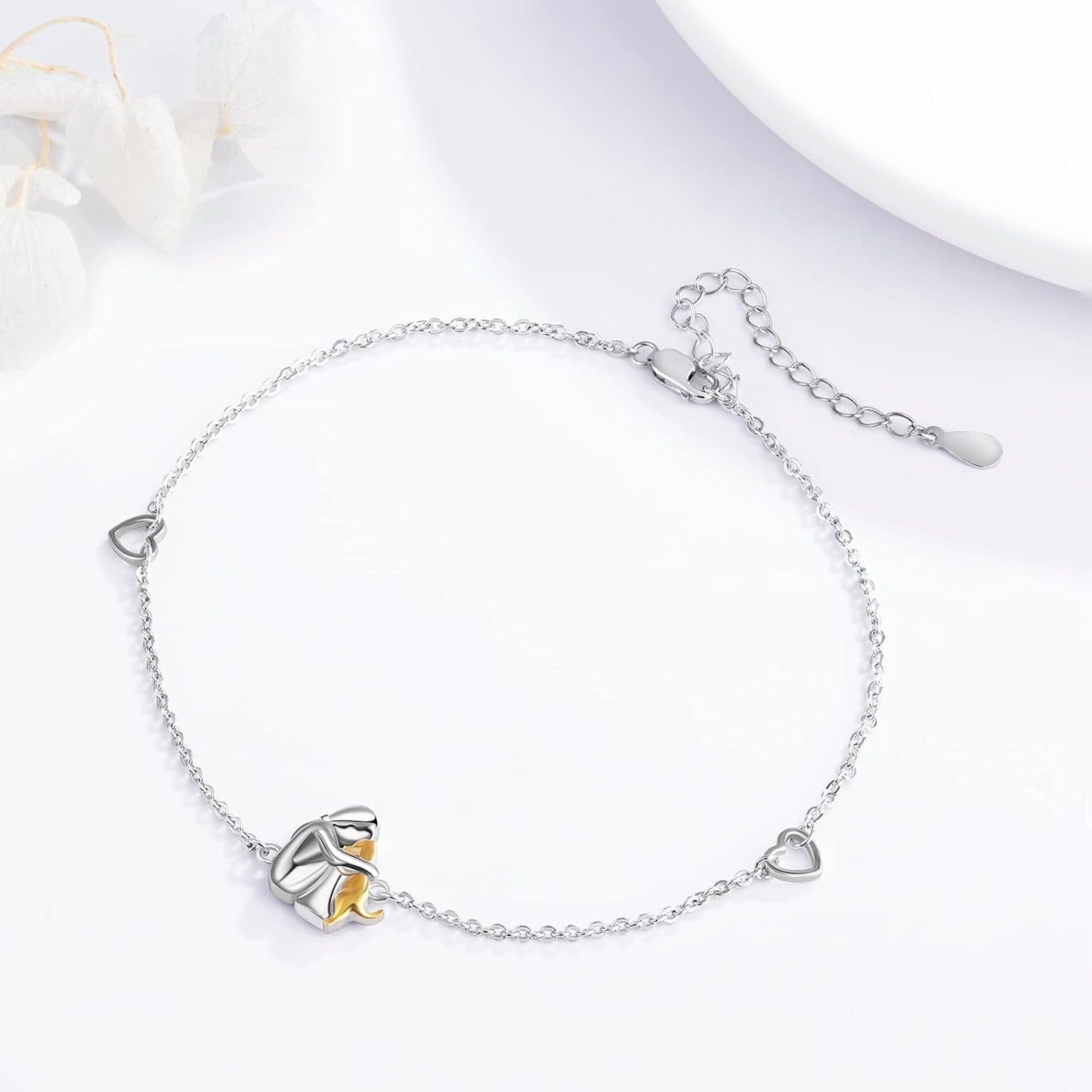 YARAIE – Elegant Adjustable Lucky Bracelet – Simple Design & Enchanting Aura