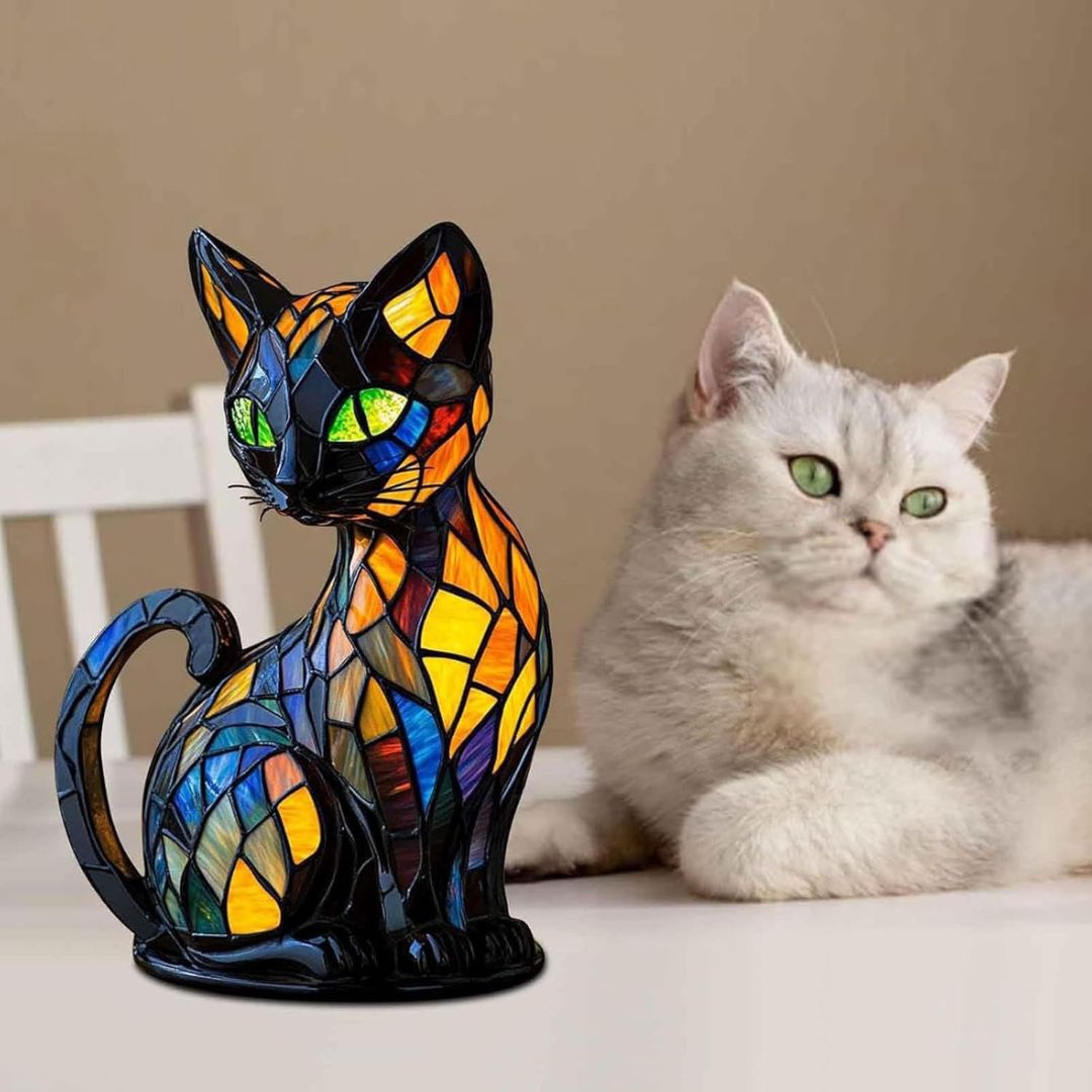 Glow Cat – The handcrafted lamp that makes hearts shine