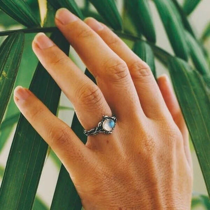Elisabeth Moon Stone-Ring