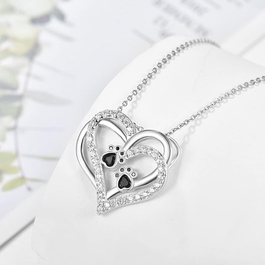 SINA – Charming Paw Heart Necklace with Sparkling Zirconia for Stylish Expression