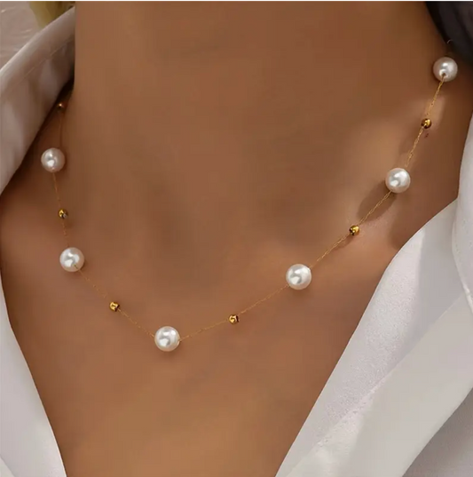 Golden Necklace with Saltwater Pearls