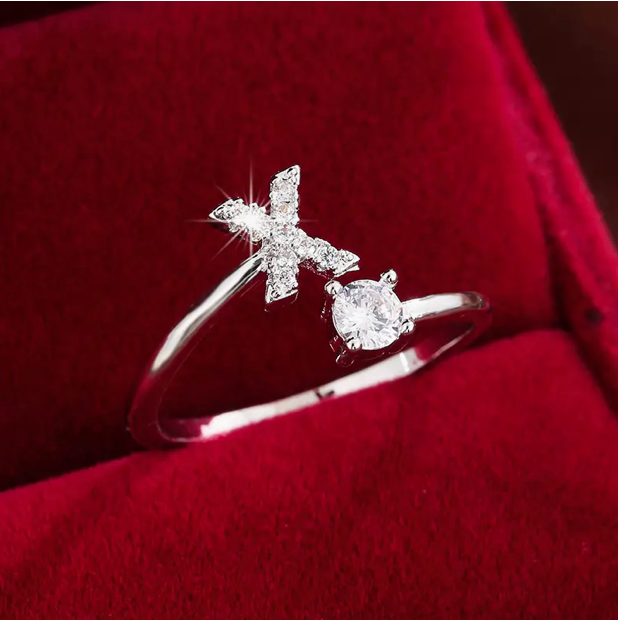 Elegant Letter Ring with Diamonds in Gold and Silver