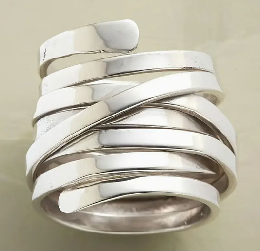 Whirl Design Vintage Ring