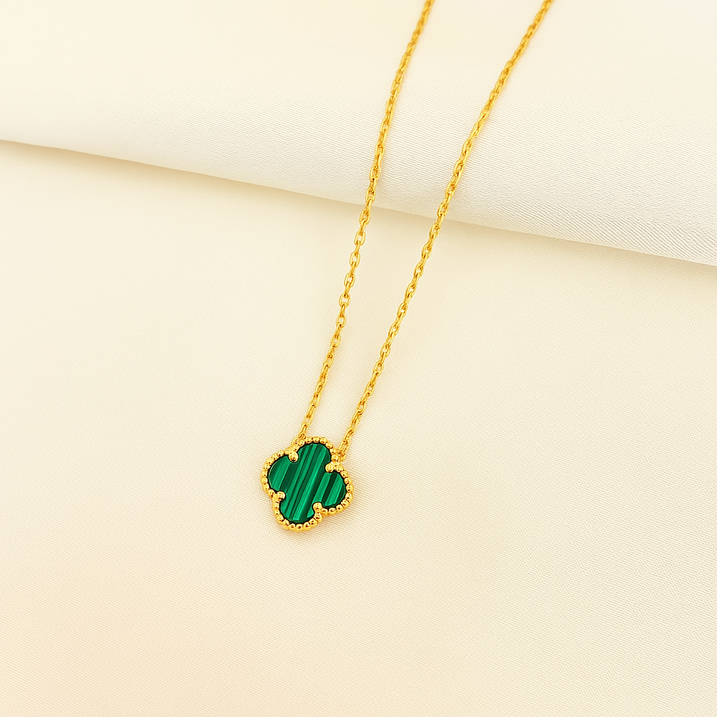 Clover Leaf Necklace in Gold