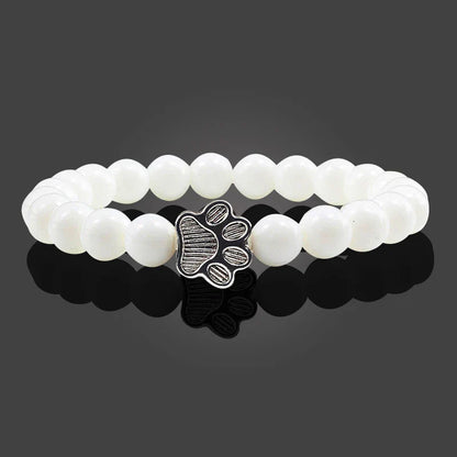 MELIA – Elegant Pearl Bracelet with Charming Paw Pendant Made of Natural Stone