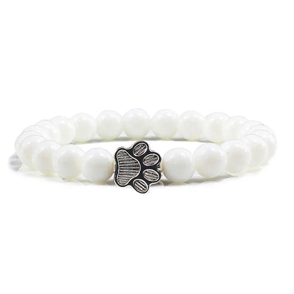 MELIA – Elegant Pearl Bracelet with Charming Paw Pendant Made of Natural Stone