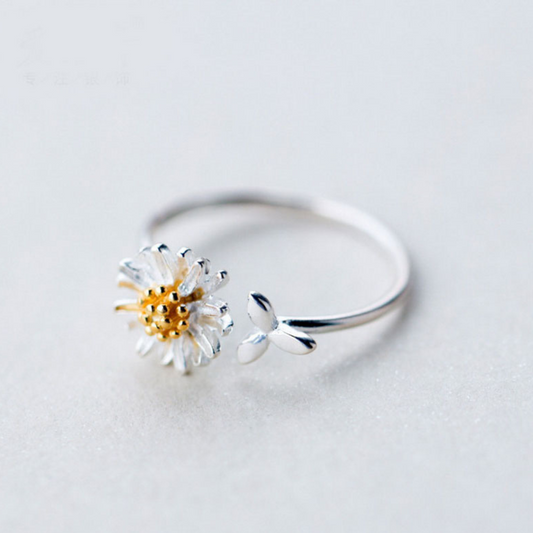 Adjustable Silver Ring with Hand-Painted Daisy