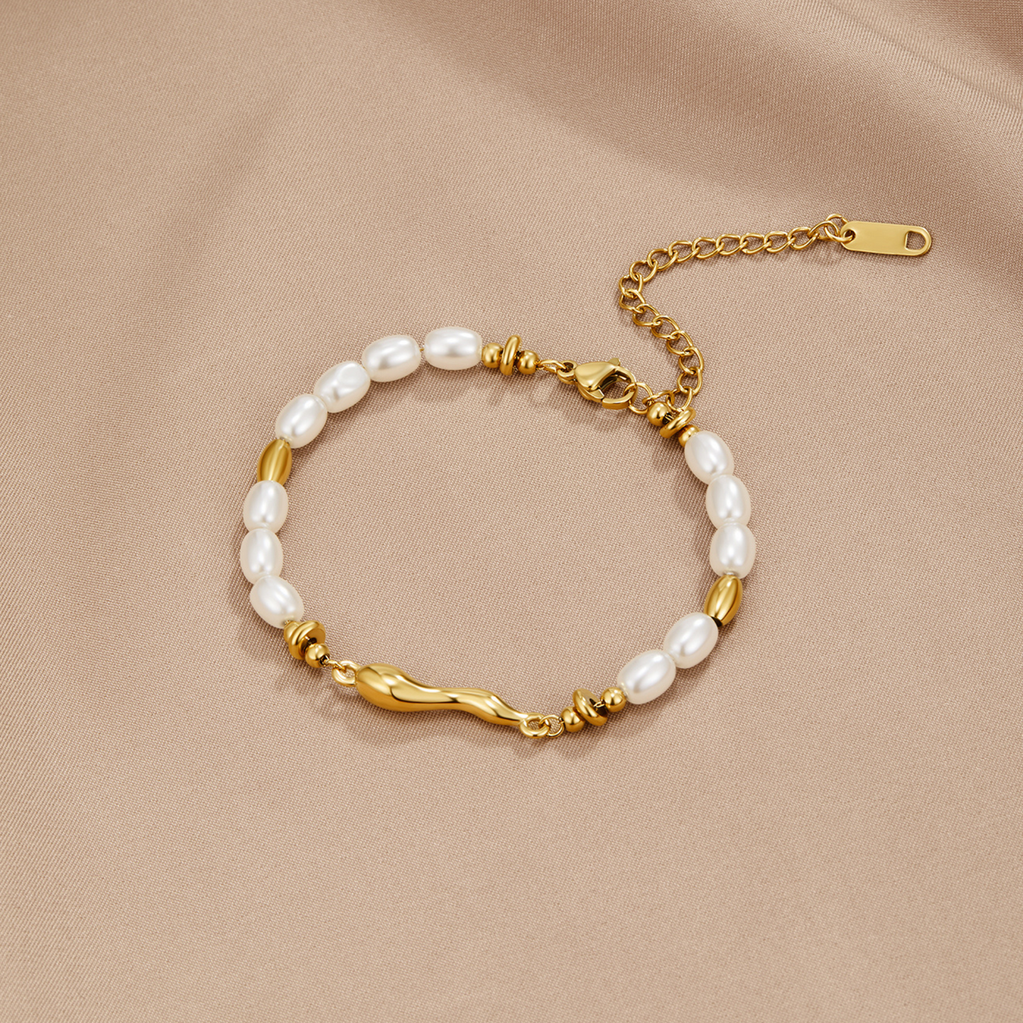 Love freshwater pearl bracelet