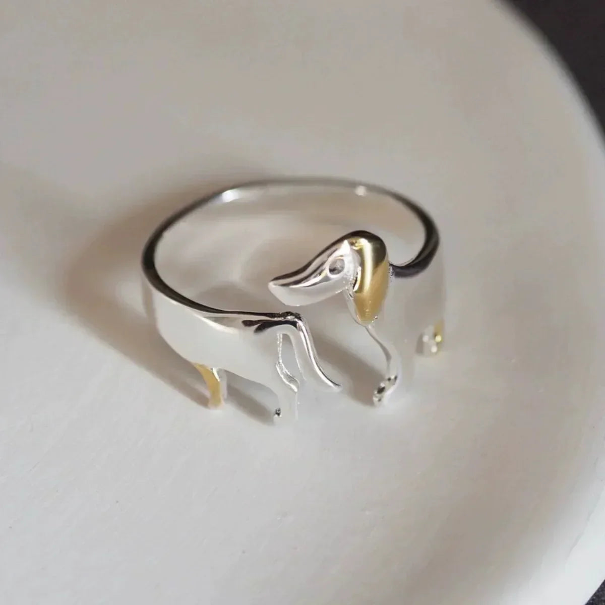 REYA – Elegant Adjustable Dachshund Ring Made of High-Quality 925 Sterling Silver