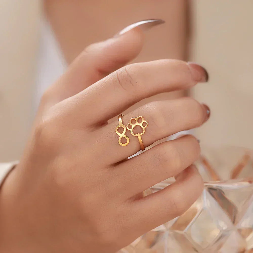 AYLA – Elegant Adjustable Infinity Paw Ring Made of High-Quality Stainless Steel