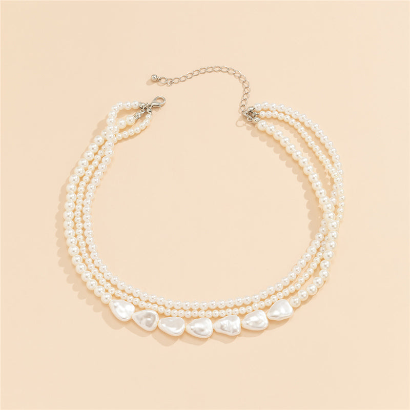 White Stones and Pearl Necklace in Gold