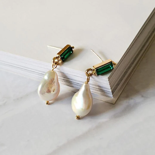 Pearl Earrings with Emeralds in Gold