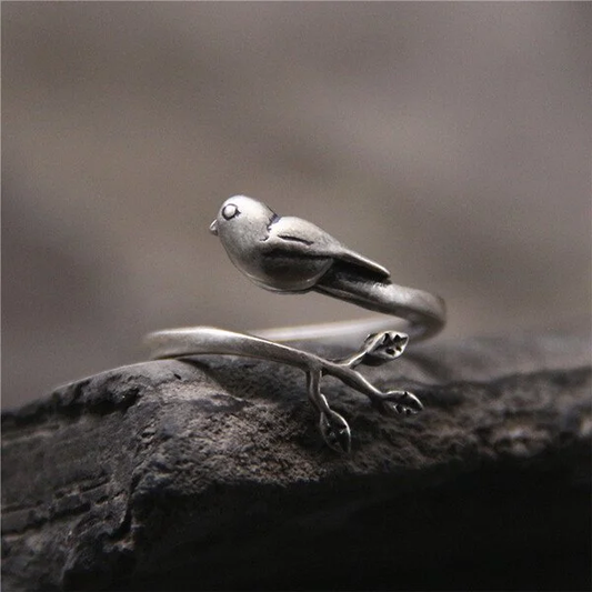 YARA – Elegant Open Vintage Silver Bird Ring for Stylish Accents