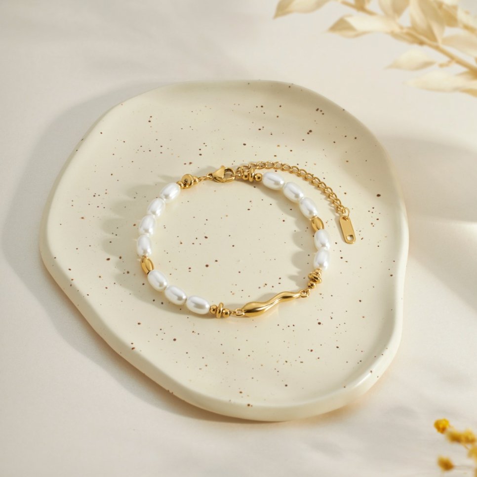 Love freshwater pearl bracelet