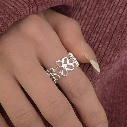 Adjustable Vintage Silver Ring with Flower