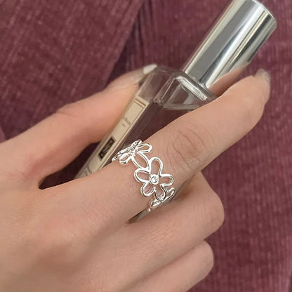 Adjustable Vintage Silver Ring with Flower