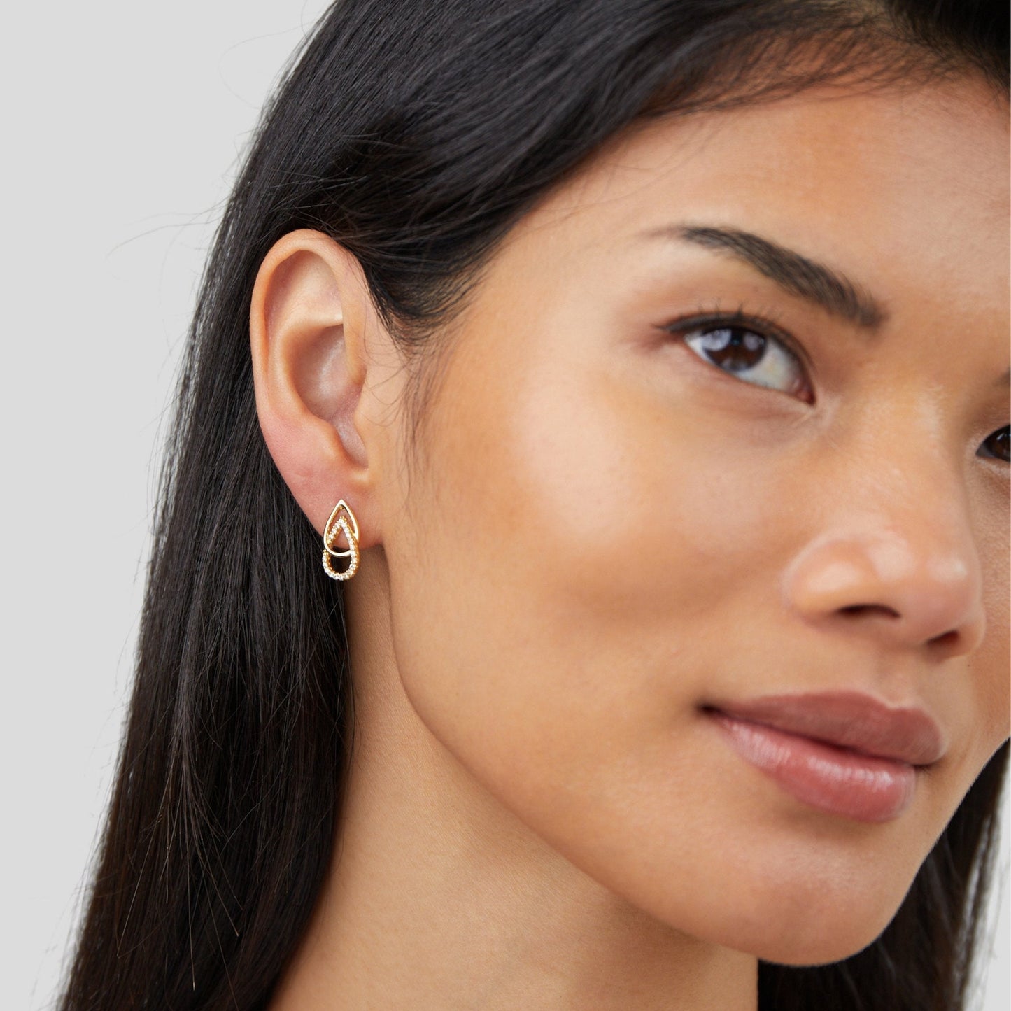 Lin Droplet-Shaped Link Earrings